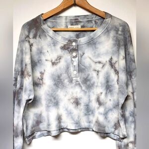 Aeropostale Thermal Waffle Knit Crop Henley Top In Gray In White Tye Dye
